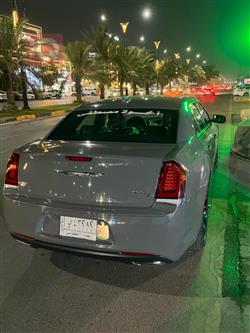 كرايسلر 300